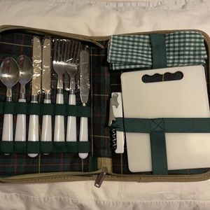 Disneys Grand Floridian Wine and Cheese picnic kit